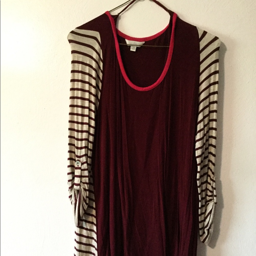 Charming Charlie's Maroon Tunic buttoned back M